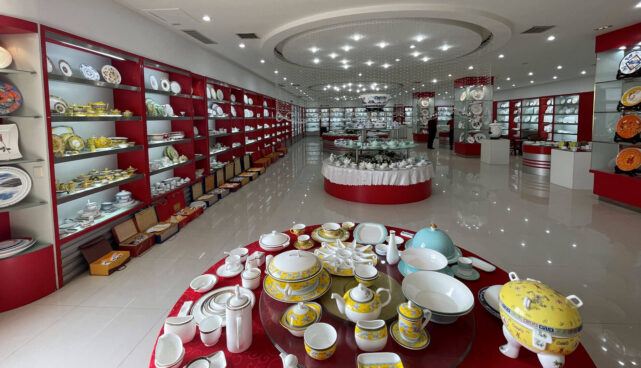 Pufan-ceramics-customize-wholesale-factory-sample-room2